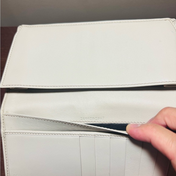 Gucci Wallet - Picture 5 of 10